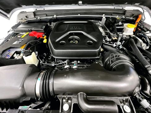 Used 2024 Jeep Wrangler High Altitude image 9