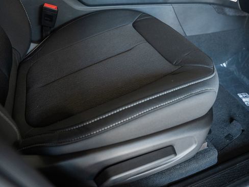 New 2025 Jeep Grand Cherokee Laredo X w/ Luxury Tech Group I image 32