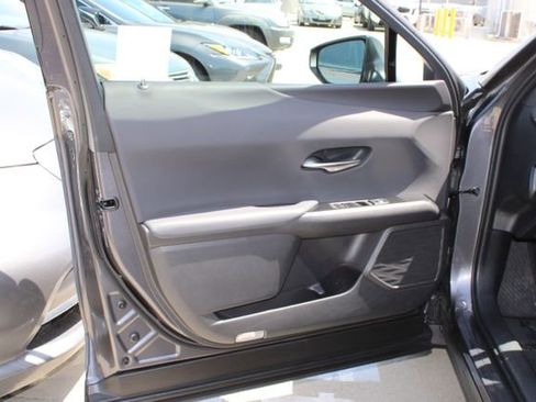 Used 2025 Lexus UX 300h FWD image 11