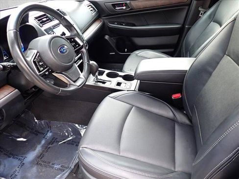 Used 2019 Subaru Outback 3.6R Limited AWD/4WD image 12