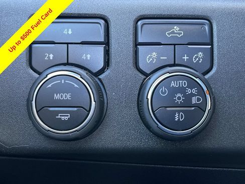 Used 2025 Chevrolet Silverado 2500 LT AWD/4WD image 28