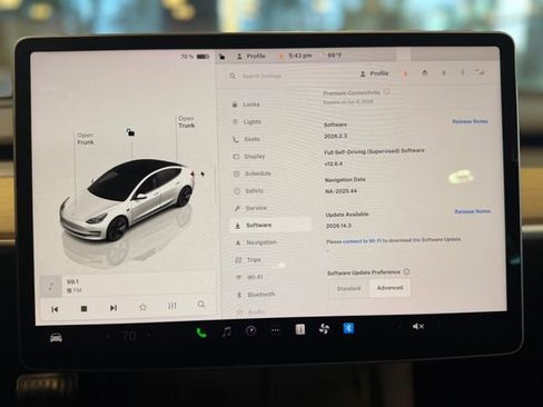 Used 2023 Tesla Model 3 Standard Range RWD image 32