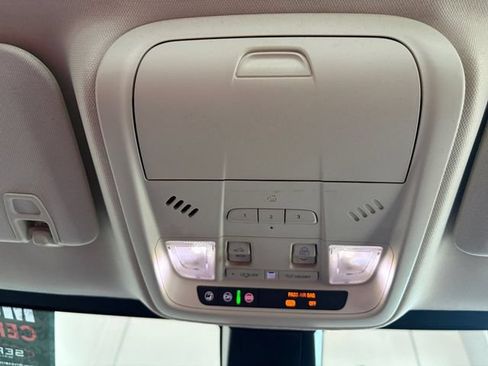 Used 2019 Cadillac XT5 Luxury FWD image 21