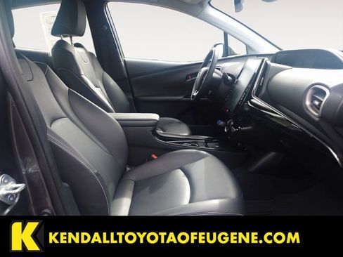 Used 2021 Toyota Prius Prime Limited image 15