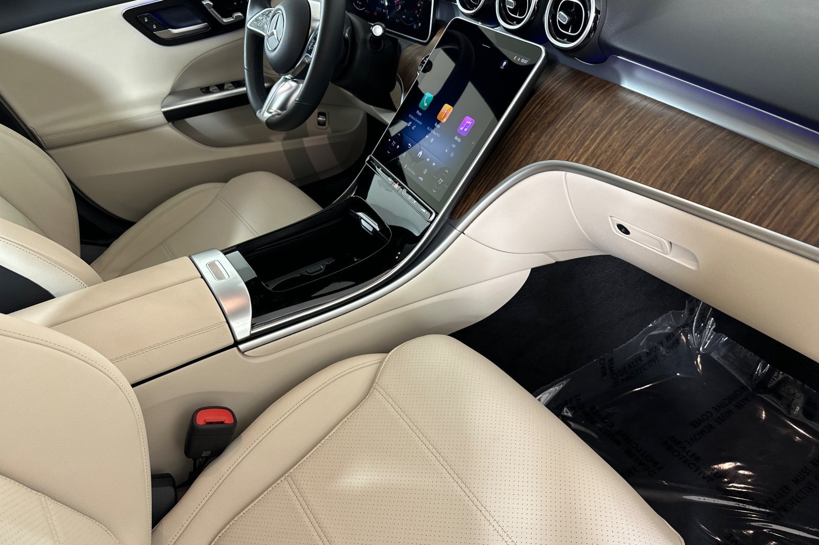 Used 2026 Mercedes-Benz C 300 Sedan image 14