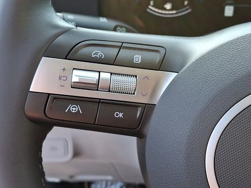 Certified 2025 Hyundai Kona SEL AWD/4WD image 25