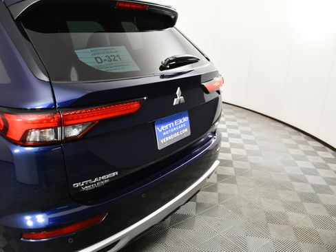 Used 2022 Mitsubishi Outlander SEL image 15