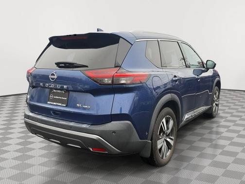Certified 2022 Nissan Rogue SL w/ SL Premium Package AWD/4WD image 3