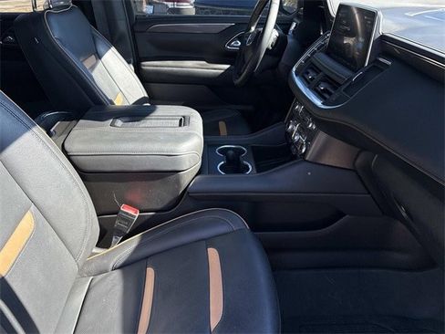 Used 2024 GMC Yukon AT4 w/ Technology Package image 25