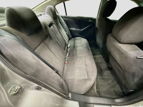 Used 2011 Nissan Altima 2.5 S FWD image 26