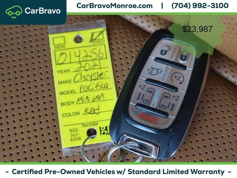 Used 2021 Chrysler Pacifica Pinnacle FWD image 55