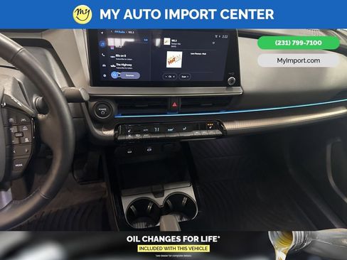 Used 2024 Toyota Prius XLE image 20