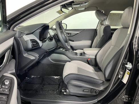 Used 2025 Subaru Outback Premium AWD/4WD image 11