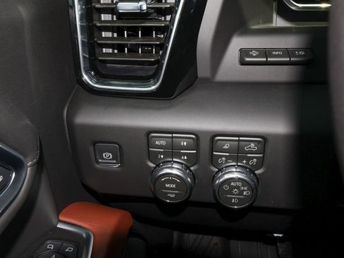 New 2026 GMC Sierra 2500 Denali Ultimate w/ Max Trailering Package AWD/4WD image 30
