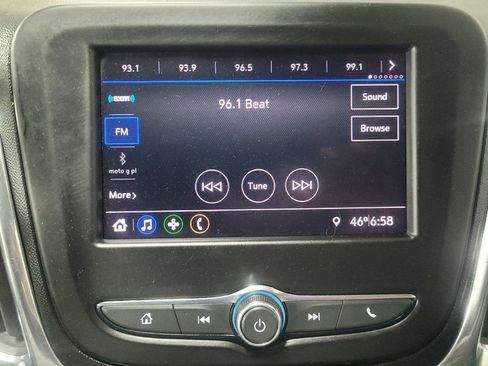 Used 2020 Chevrolet Equinox LT AWD/4WD image 25