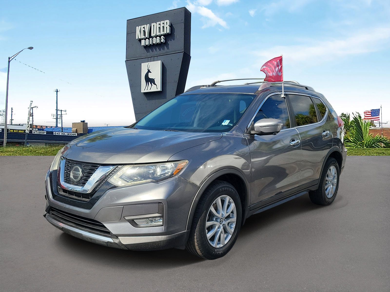 Used 2018 Nissan Rogue SV w/ Premium Package FWD image 1