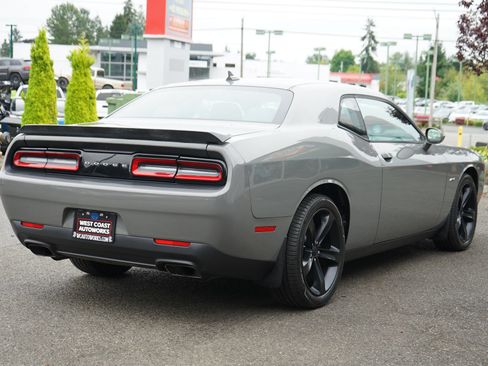 Used 2017 Dodge Challenger R/T w/ Sound Group RWD image 5