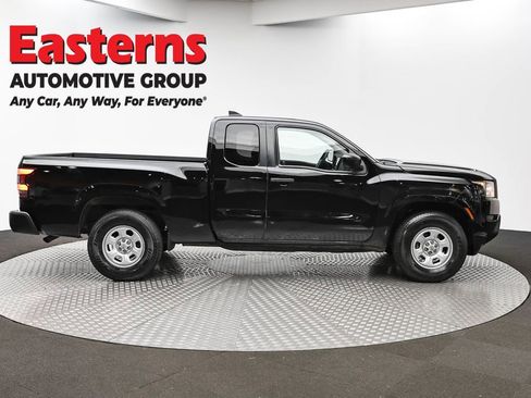 Used 2022 Nissan Frontier S RWD image 4