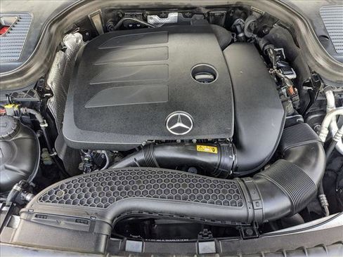 Used 2020 Mercedes-Benz GLC 300 image 21