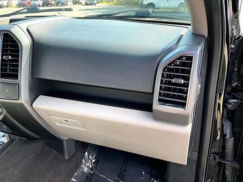 Used 2020 Ford F150 XLT w/ XTR Package AWD/4WD image 13