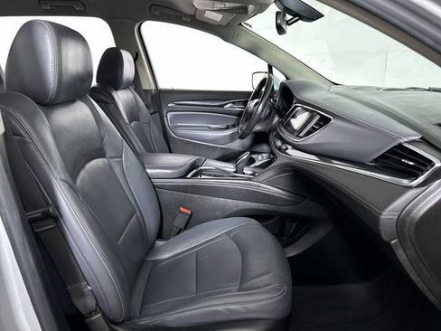 Used 2021 Buick Enclave Essence FWD image 29