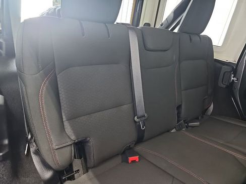 Used 2021 Jeep Wrangler Unlimited Rubicon AWD/4WD image 33