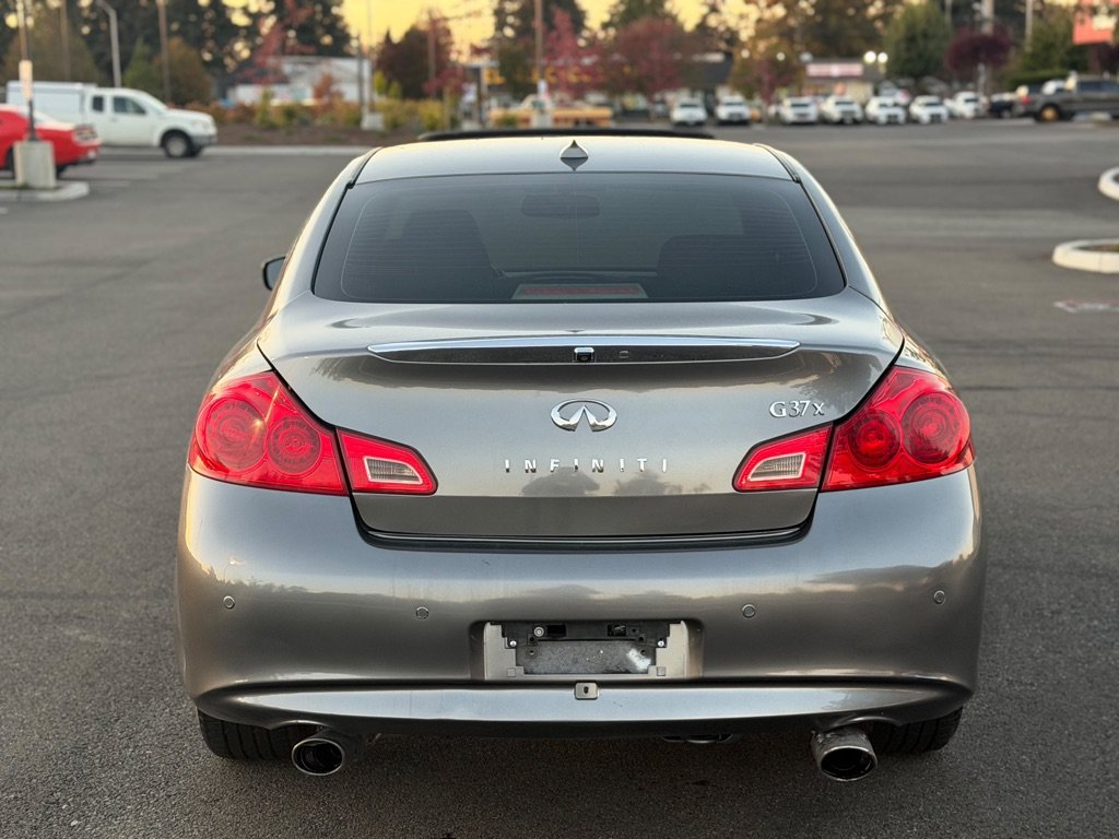 Used 2013 INFINITI G37 x Sedan w/ Premium Pkg AWD/4WD image 4