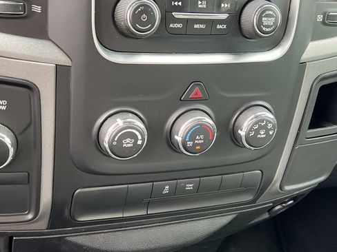 Used 2014 RAM 1500 Express AWD/4WD image 21