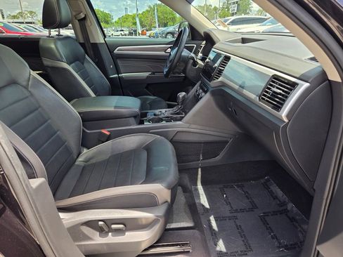 Used 2021 Volkswagen Atlas SEL Premium AWD/4WD image 16