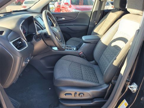 Certified 2024 Chevrolet Equinox LT image 4