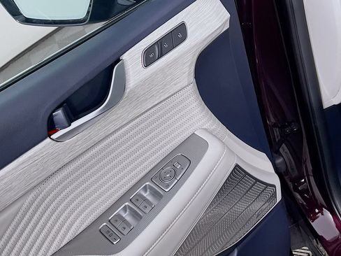Certified 2024 Hyundai Palisade Calligraphy AWD/4WD image 16