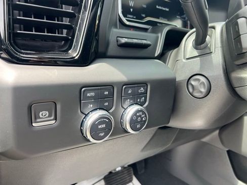 Used 2022 GMC Sierra 1500 AT4X AWD/4WD image 10