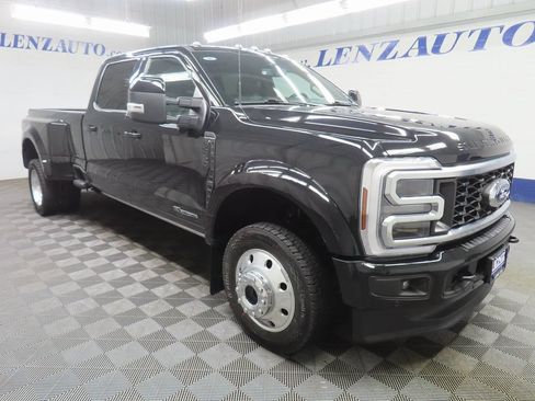 Used 2025 Ford F450 Platinum AWD/4WD image 3