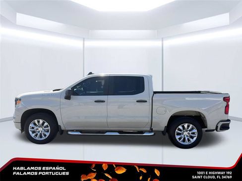 Used 2026 Chevrolet Silverado 1500 Custom RWD image 2