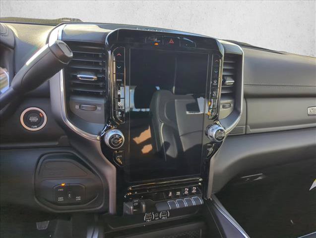 New 2026 RAM 2500 Laramie AWD/4WD image 9