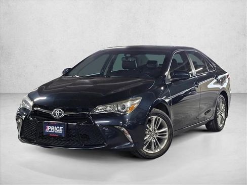Used 2017 Toyota Camry SE w/ Moonroof Package image 1