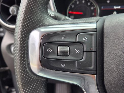 Used 2025 Chevrolet Blazer LT FWD image 25