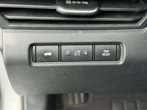 Used 2023 Nissan Altima 2.5 SR image 23