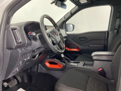 Used 2026 Nissan Frontier PRO-4X AWD/4WD image 18
