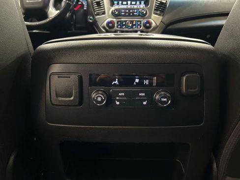 Used 2018 GMC Yukon SLT image 26