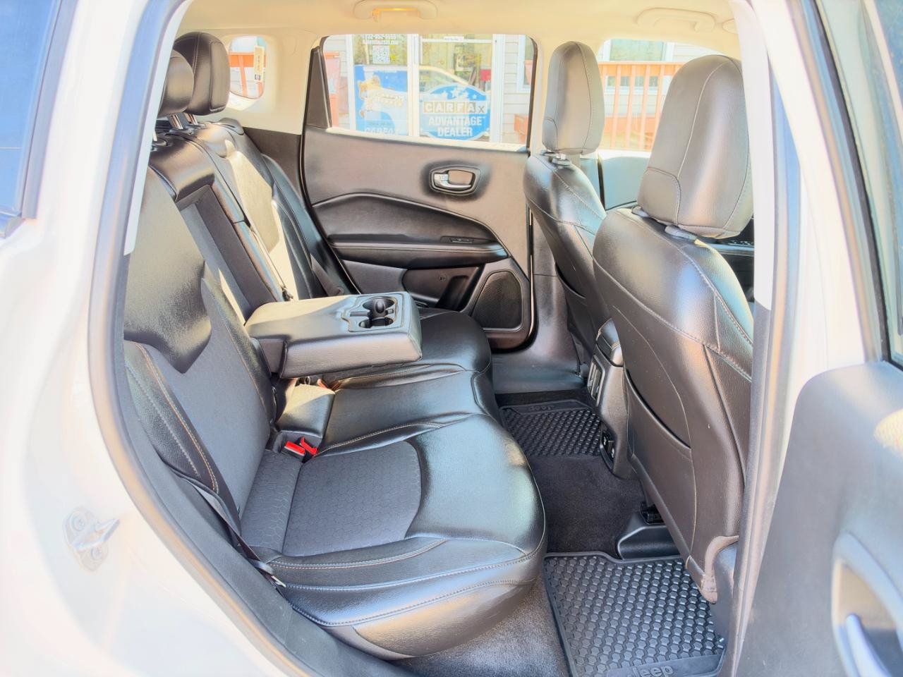 Used 2018 Jeep Compass Latitude w/ Popular Equipment Group AWD/4WD image 35