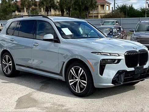 Used 2026 BMW X7 xDrive40i image 2