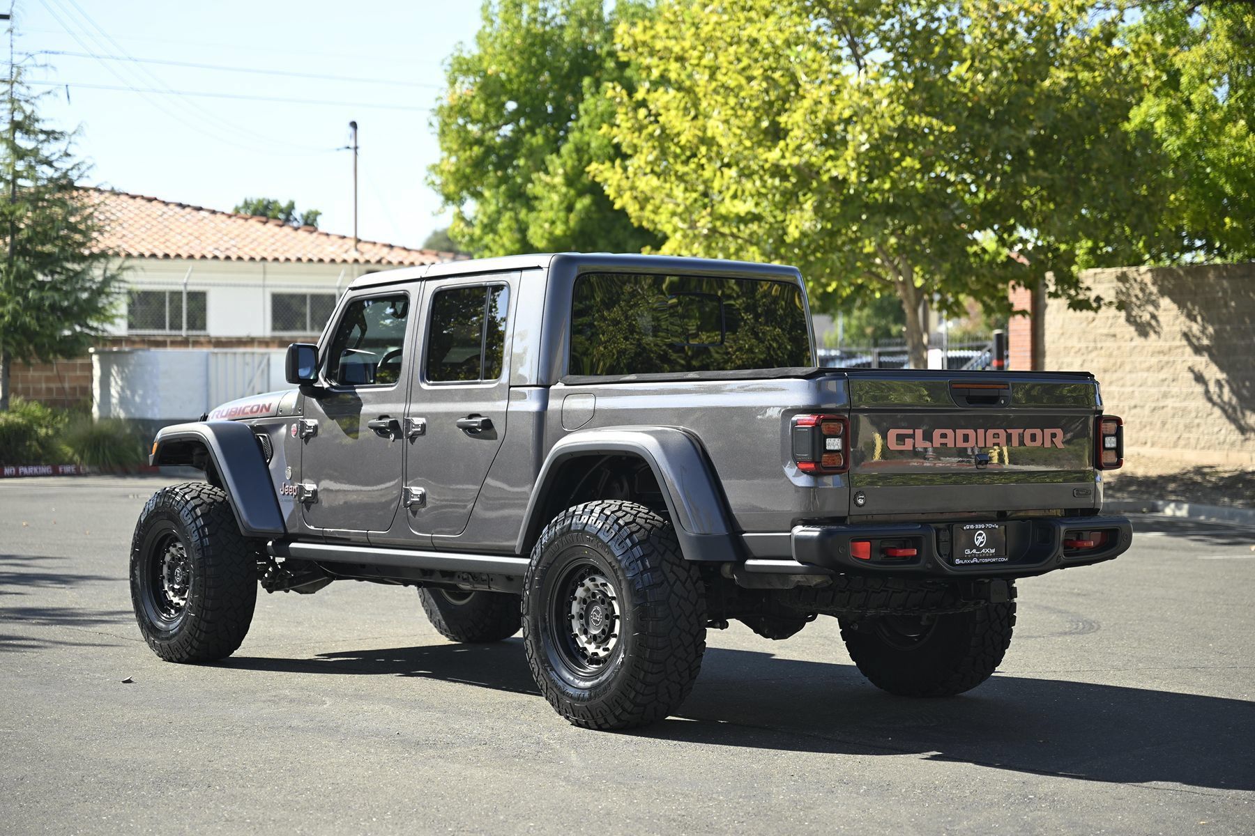 Used 2020 Jeep Gladiator Rubicon AWD/4WD image 3