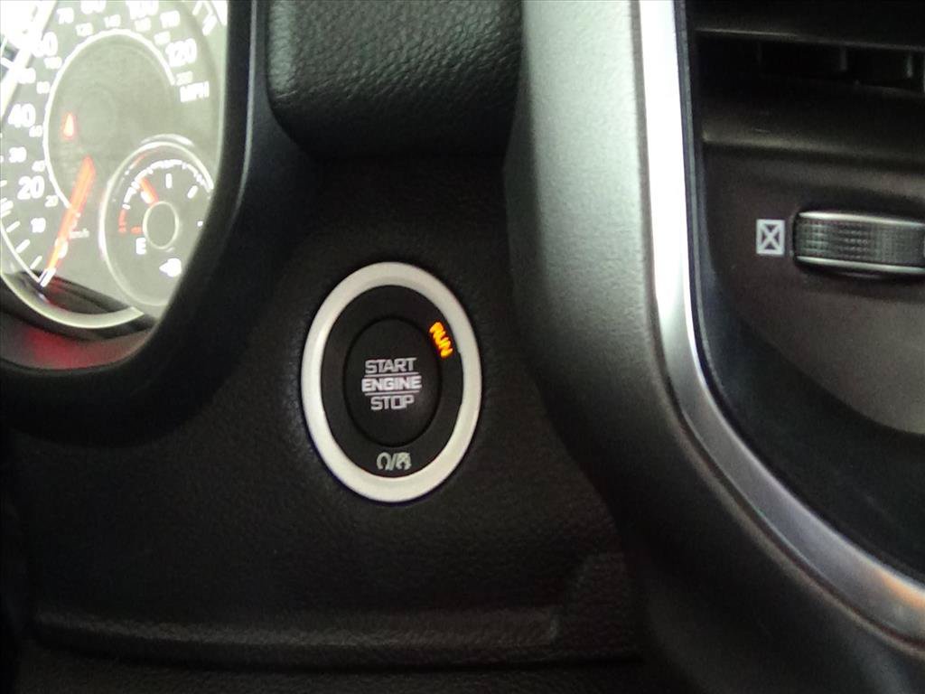 Used 2025 RAM 1500 Laramie AWD/4WD image 25