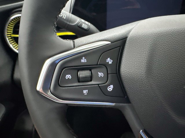 New 2026 Chevrolet Trax ACTIV w/ Sunroof Package FWD image 11