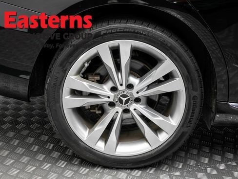 Used 2018 Mercedes-Benz C 300 4MATIC Sedan image 28