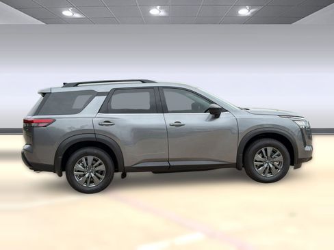 New 2026 Nissan Pathfinder SV image 8