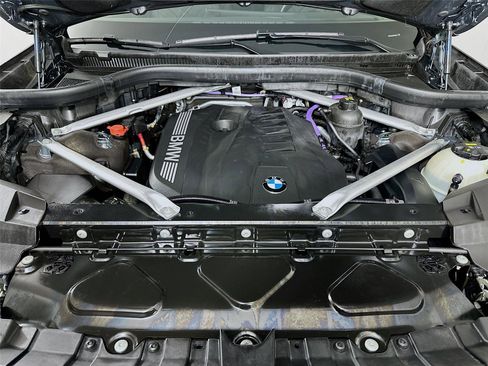 Used 2023 BMW X7 xDrive40i w/ Premium Package image 33