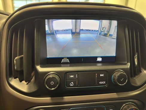 Used 2021 GMC Canyon AT4 image 18