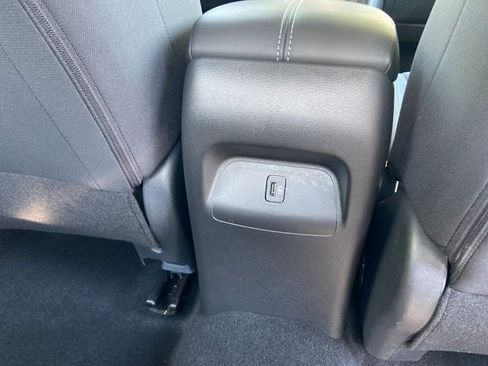 Used 2022 Nissan Sentra SV FWD image 20
